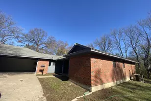 724 N Elm St, Lancaster, TX 75146 - Photo 5