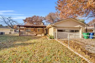 202 Vanderbilt Ln, Waxahachie, TX 75165 - Photo 35