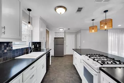 202 Vanderbilt Lane, Waxahachie, TX 75165 - Photo 13