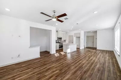 699 Vista Oaks Road, Lewisville, TX 75067 - Photo 9