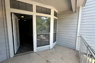 9823 Summerwood Circle, Dallas, TX 75243 - Photo 27