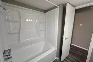 9823 Summerwood Circle, Dallas, TX 75243 - Photo 25