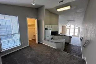 9823 Summerwood Circle, Dallas, TX 75243 - Photo 9