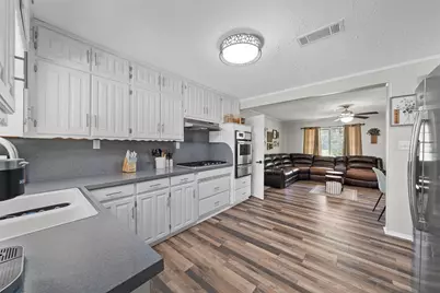 102 Creek Drive, Whitney, TX 76692 - Photo 7