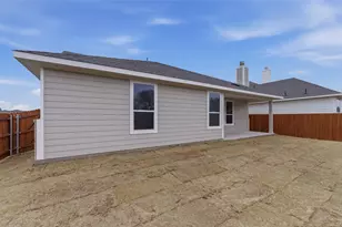 1253 Sabine River Ln, Springtown, TX 76082 - Photo 17