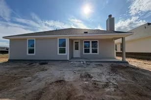 1253 Sabine River Ln, Springtown, TX 76082 - Photo 9