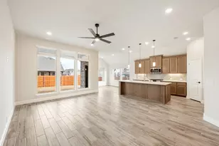 1002 Stonehaven Dr, Justin, TX 76247 - Photo 9