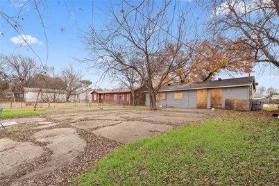 725 Emberwood Drive, Dallas, TX 75232 - Photo 5