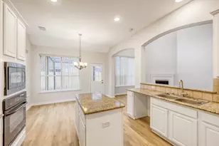 5747 Appalossa Dr, Grand Prairie, TX 75052 - Photo 13