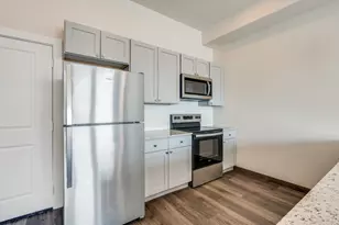 710 Benge Dr, Arlington, TX 76013 - Photo 5