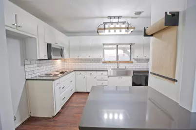 10029 Westpark Drive, Benbrook, TX 76126 - Photo 15