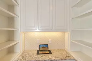 1001 W Bluff Way, Roanoke, TX 76262 - Photo 19