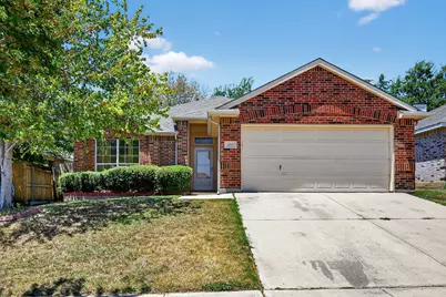 4717 Barnhill Lane, Fort Worth, TX 76135 - Photo 1