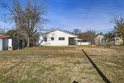 209 Kessler Drive, Granbury, TX 76048 - Photo 21