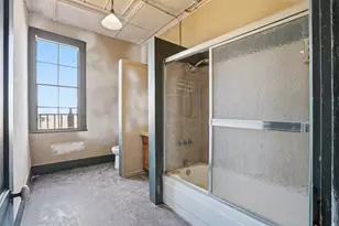 419-423 E Henderson St, Cleburne, TX 76031 - Photo 15