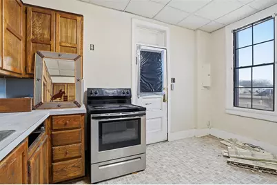 419-423 E Henderson Street, Cleburne, TX 76031 - Photo 11