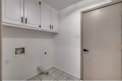 402 Country Meadow Drive, Mansfield, TX 76063 - Photo 7