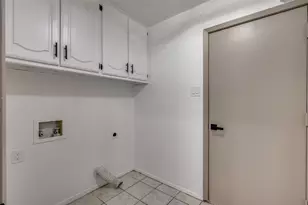 402 Country Meadow Dr, Mansfield, TX 76063 - Photo 7