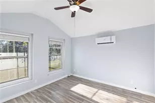 1112 W Baker St, Brownwood, TX 76801 - Photo 11