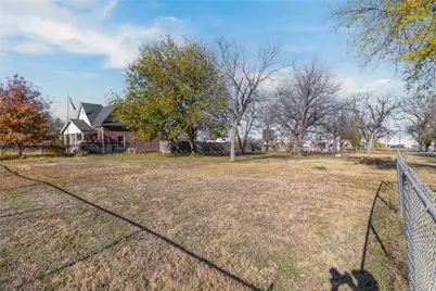 1112 W Baker Street, Brownwood, TX 76801 - Photo 27