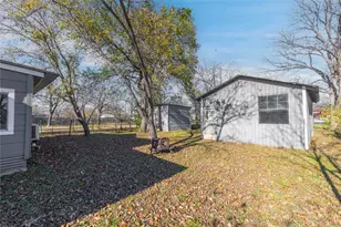 1112 W Baker St, Brownwood, TX 76801 - Photo 23