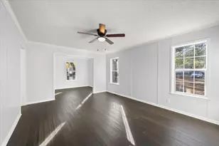 109 Summers Cir, Azle, TX 76020 - Photo 15