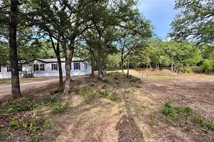 109 Summers Cir, Azle, TX 76020 - Photo 29