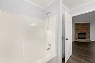 109 Summers Cir, Azle, TX 76020 - Photo 21