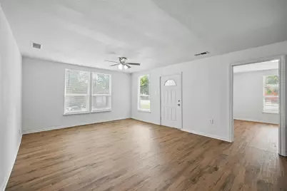 210 N 5th Avenue, Denison, TX 75021 - Photo 3