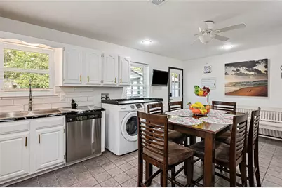 7018 Oleander Drive, Hitchcock, TX 77563 - Photo 19