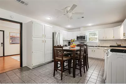 7018 Oleander Drive, Hitchcock, TX 77563 - Photo 11