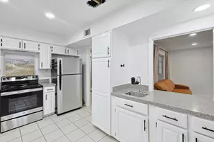 9801 Smokefeather Ln, Dallas, TX 75243 - Photo 15