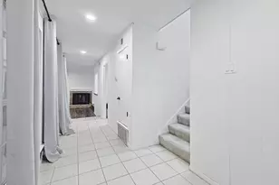 9801 Smokefeather Ln, Dallas, TX 75243 - Photo 17