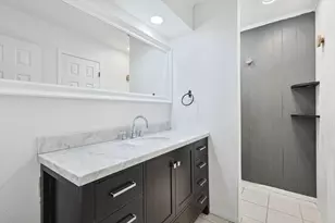 9801 Smokefeather Ln, Dallas, TX 75243 - Photo 23