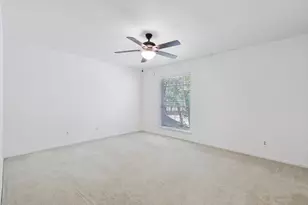 9801 Smokefeather Ln, Dallas, TX 75243 - Photo 19