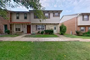 57 W Townhouse Ln, Grand Prairie, TX 75052 - Photo 1