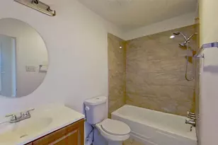 57 W Townhouse Ln, Grand Prairie, TX 75052 - Photo 15