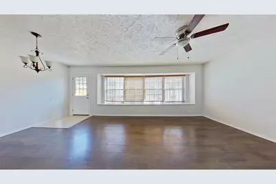 57 W Townhouse Lane #18, Grand Prairie, TX 75052 - Photo 11