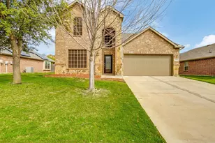 1320 Shelley Dr, Burleson, TX 76028 - Photo 5