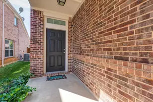 1413 Ravenwood Dr, Mansfield, TX 76063 - Photo 5