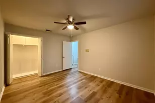 5721 Carolyn Dr, North Richland Hills, TX 76180 - Photo 9