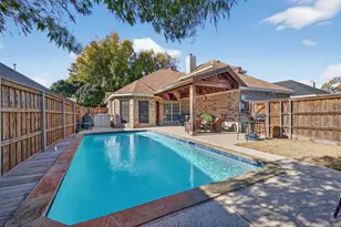 1137 Christopher Ln, Lewisville, TX 75077 - Photo 35