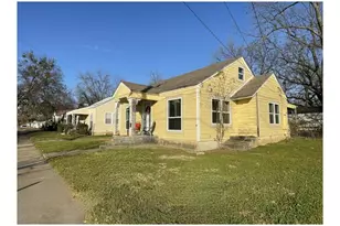 1702 NW 1st Ave, Mineral Wells, TX 76067 - Photo 5