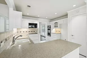 18512 Crownover Ct, Dallas, TX 75252 - Photo 15