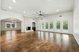 18512 Crownover Ct, Dallas, TX 75252 - Photo 5