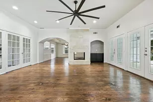 18512 Crownover Ct, Dallas, TX 75252 - Photo 5