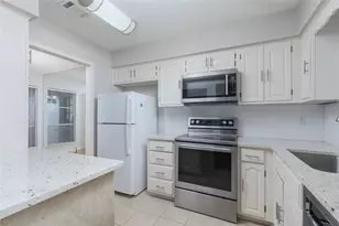 9142 Emberglow Ln, Dallas, TX 75243 - Photo 9