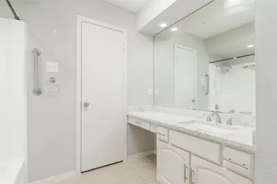 9142 Emberglow Lane, Dallas, TX 75243 - Photo 15