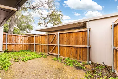 9142 Emberglow Lane, Dallas, TX 75243 - Photo 21