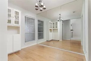 9142 Emberglow Ln, Dallas, TX 75243 - Photo 11